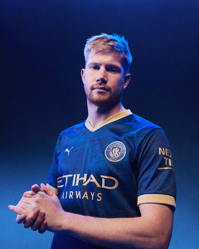 卡马万加在圣马梅斯受伤：皇家马德里的胜利与隐忧