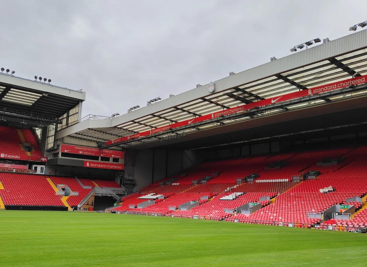 场均传球次数排名：勇士高居第一，湖人、雷霆联盟垫底（场均传球次数榜：勇士居首，湖人与雷霆并列垫底）