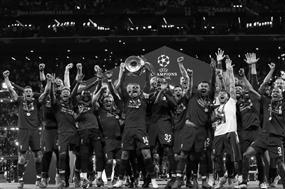 徐根宝：感谢海港没淡化我们，我与上港集团20年一脉相承（徐根宝：感谢海港未淡化我们，我与上港集团二十年一脉相承）