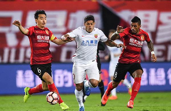 沙特联战报：凯西制胜，十人吉达国民2-1胜胡拜尔库迪西亚（沙特联综述：十人吉达国民2-1力克库迪西亚，凯西献绝杀）