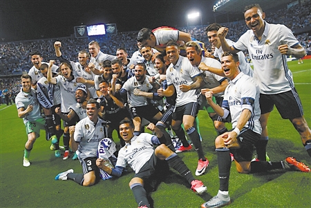 成都球迷怒喷自家球员：球迷和谁有仇你们就输谁，我们要不要脸？