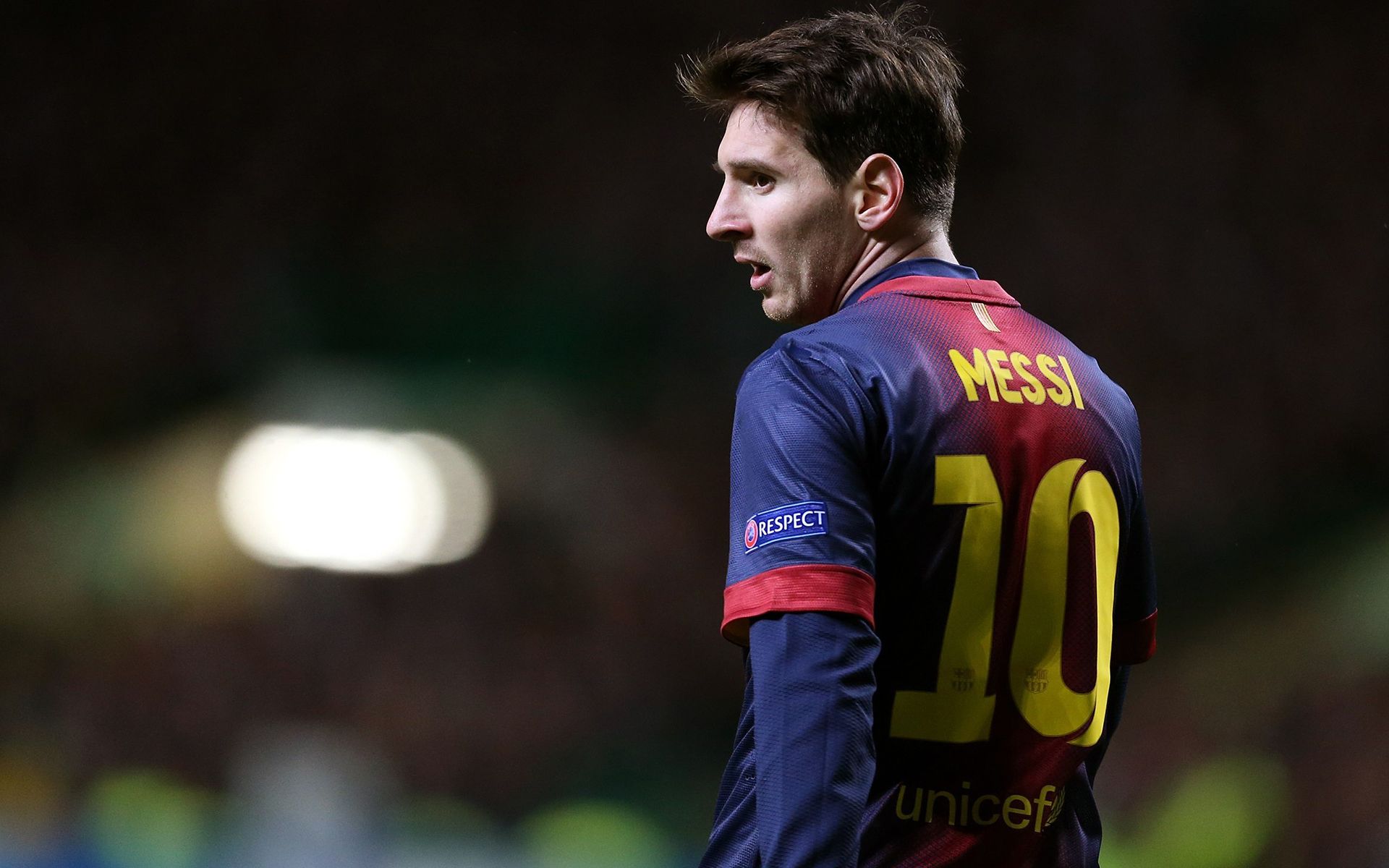 曼晚：曼联季前赛活动安排更合理，阿莫林的纪律约束比较温和（曼晚：曼联季前赛规划更科学，阿莫林的纪律管理相对温和）