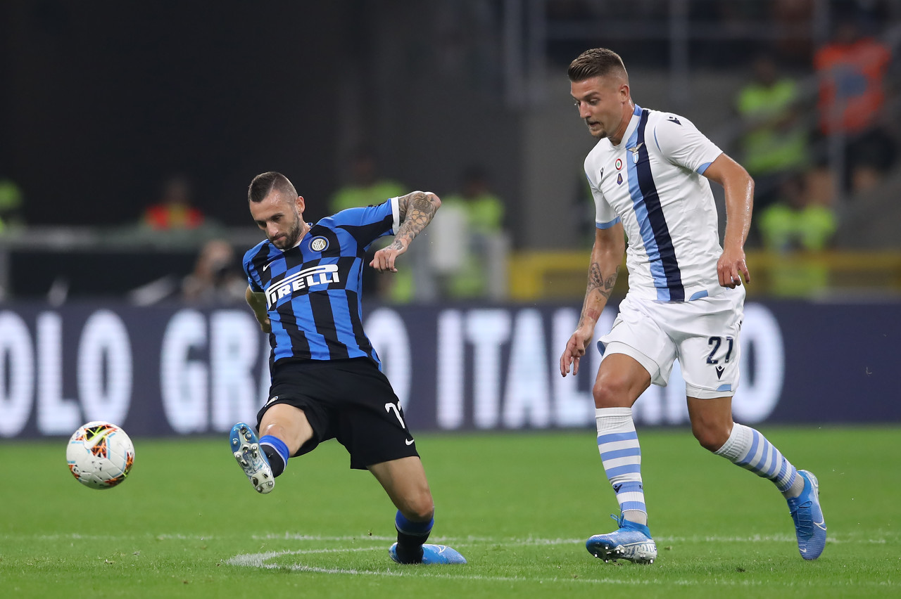 NBA球员数据榜：字母哥助攻领先,