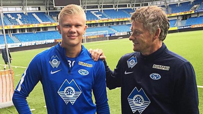 最近阿隆索的帅位岌岌可危，斯洛特也面临战绩不佳的...（阿隆索帅位告急，斯洛特亦因战绩低迷承压）