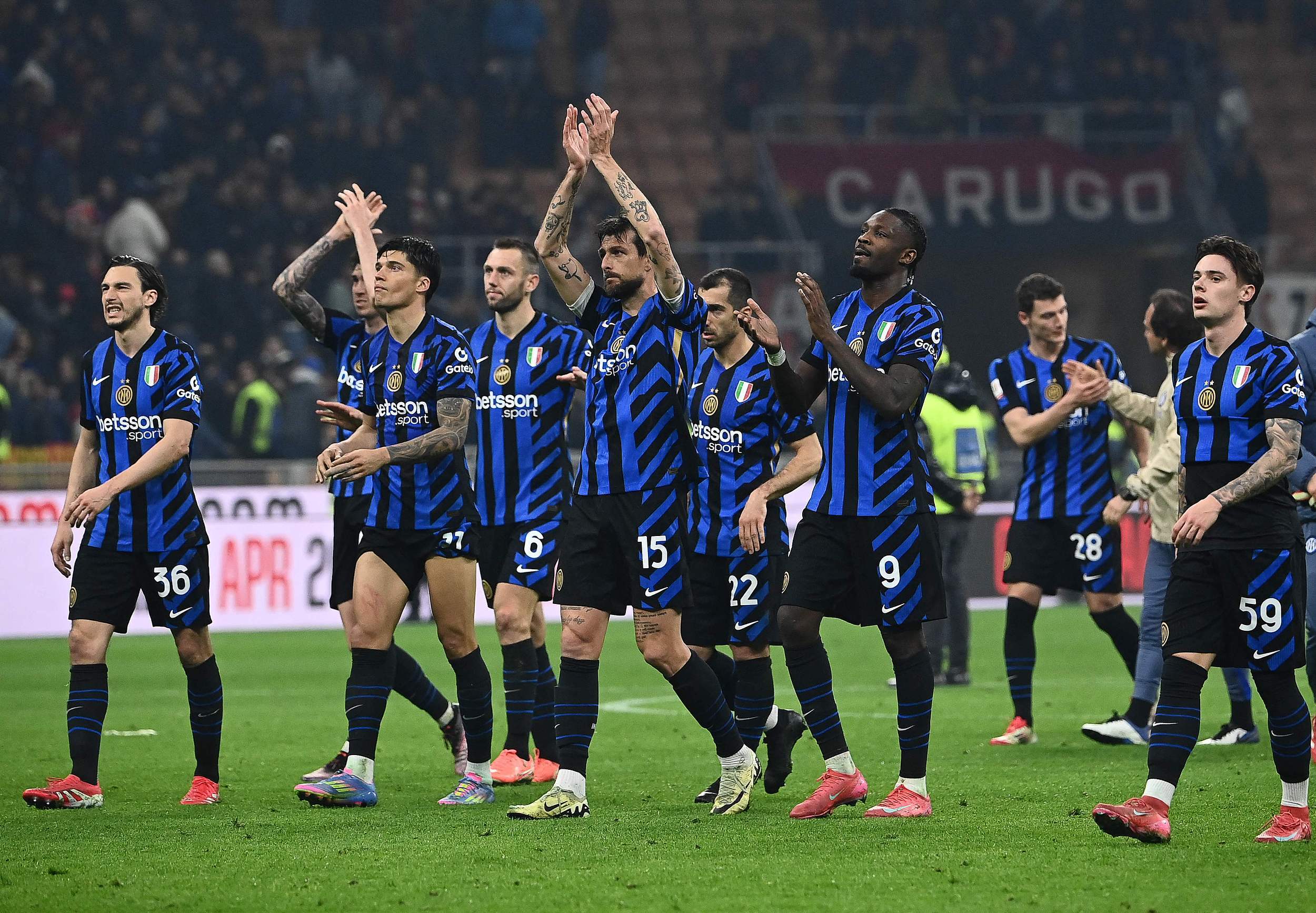 海纳谈于帕续约：以他目前表现，不奇怪其他俱乐部对他有兴趣（海纳谈于帕续约：以其当前表现，获其他俱乐部青睐并不意外）