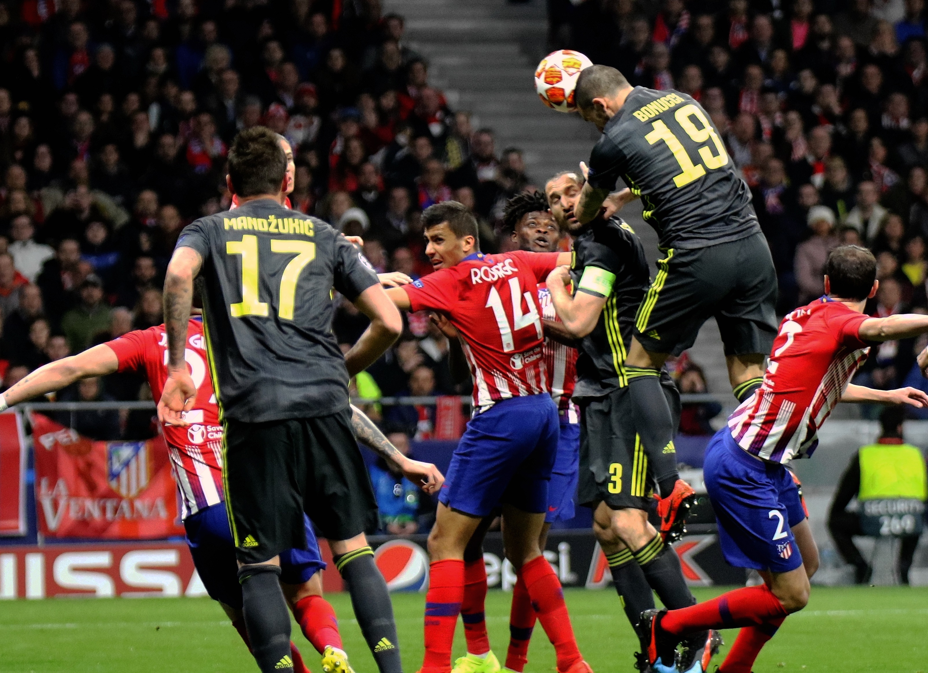 意媒：罗马与切利克的续约谈判已启动，双方薪资分歧待解（意媒：罗马已开启与切利克续约谈判，薪资分歧尚待解决）