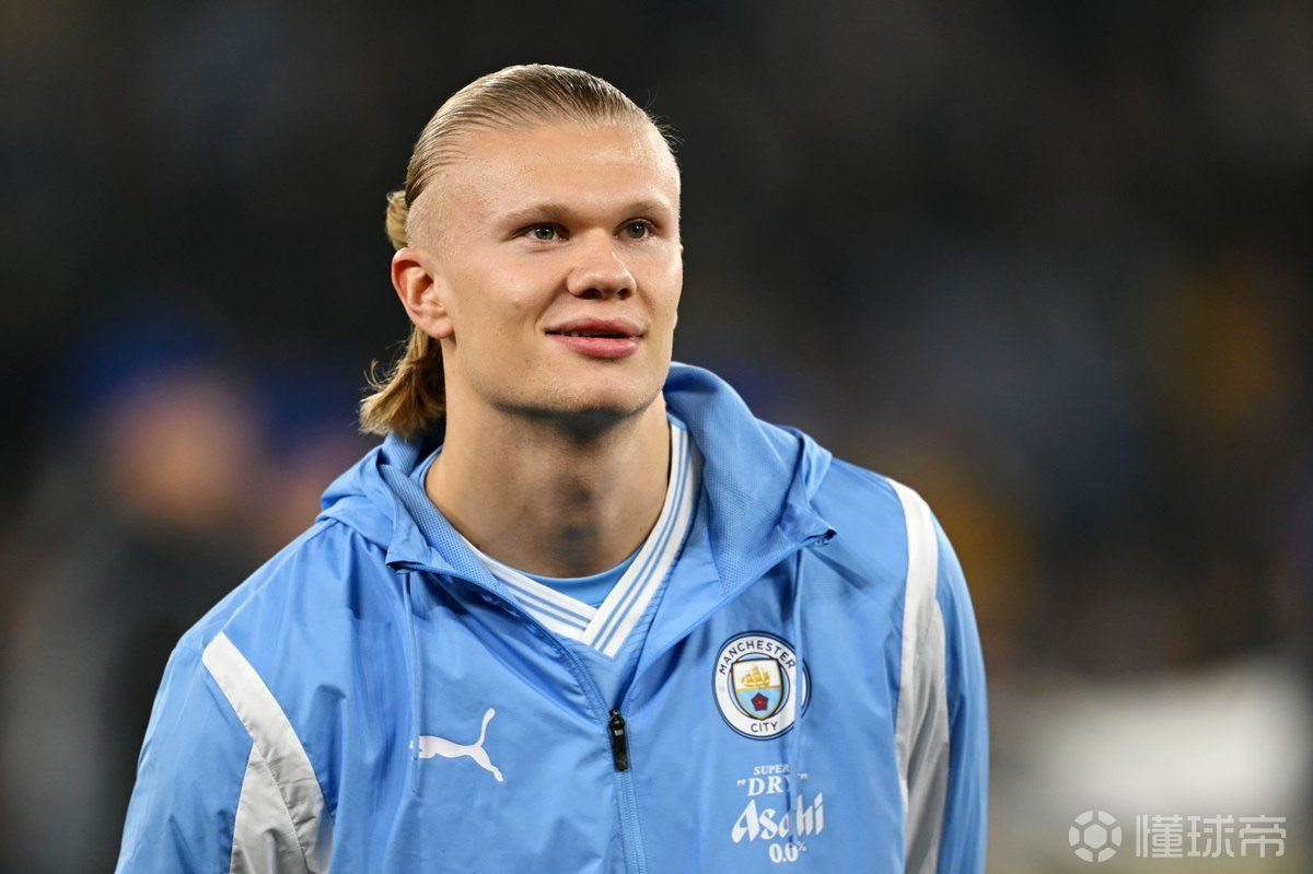 尤尔曼德：哈兰德是最好的前锋之一，但足球始终是团队运动（尤尔曼德：哈兰德虽为顶尖射手，足球终究是团队的比赛）